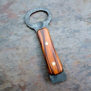 Nouveauté - Tire-bouchon en bois artisanal durable de haute qualité, personnalisable avec logo, manche en bois - Product Image 1