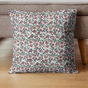 Housse de coussin de luxe à imprimé en relief avec fermeture éclair, coussin en coton fait à la main, 24x24, coussin décoratif pour canapé, motif floral traditionnel - Product Image 6