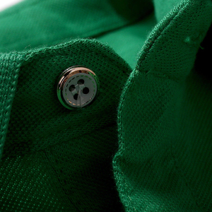 Vente en gros de t-shirts polo pour hommes sur mesure OEM 2024, nouveau design, tissu supérieur respirant et à séchage rapide, avec logo personnalisé - Product Image 3