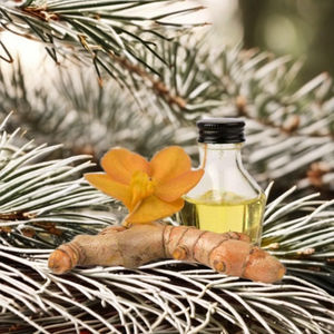 Extrait d'herbes multi-type d'huile essentielle de feuille de curcuma biologique de qualité supérieure cultivé à l'état sauvage et emballé en bouteille à vendre - Product Image 4