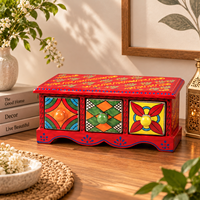 Boîte de rangement en bois peinte à la main avec 3 tiroirs |   Décoration traditionnelle indienne pour la maison |   Armoire à tiroirs en bois décorative