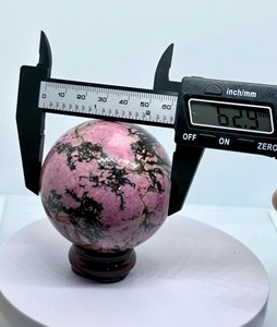 Vente en gros de boules de rhodonite 35-55mm boules de guérison en vrac pour le soutien et la décoration du deuil - Product Image 4