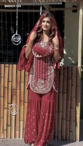 Collection Premium Star Georgette avec broderie, sequins et travail de découpe, ensemble Sharara-Suit entièrement cousu, vente en gros - Product Image 6