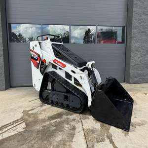 Mini-chargeuse sur chenilles à livraison rapide pour Bobcat MT100, chargeuse sur pneus avec pelle rétrocaveuse avant, moteur puissant et pompe de pointe - Product Image 5