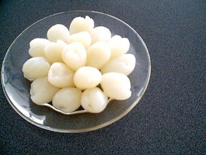 Canned Rambutan in <b>Light</b> Syrup Ready to Eat Fruit Preserves Tin for Dessert and Food Service - Product Image 4