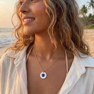 Collar con Colgante de Corazón Azul Chapado en Oro Antideslustre de JeweleMarket para Mujeres y Niñas, Cadena con Dije de Perla de Imitación, Estilo Clásico - Product Image 1