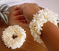 Accessoires de cheveux en plastique en forme de roses artificielles Gajra, légers, pour femmes, cadeau de mariage, Haldi, Mehndi, Sangeet, cadeaux de retour, fête du Nouvel An