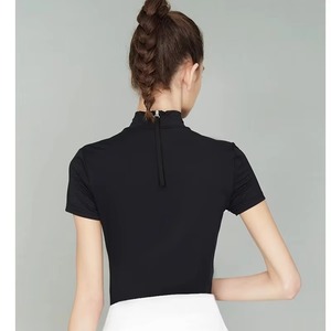 เสื้อยืดกอล์ฟฤดูร้อนสำหรับผู้หญิง ระบายอากาศได้ดี แห้งเร็ว ผ้าสเตรช คอสูง แขนสั้น - Product Image 3