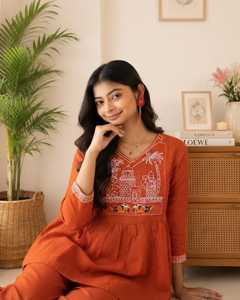 Conjunto coordinado de 2 piezas de Kurti y pantalón de algodón bordado para mujer |   Ropa Festiva y Casual en Color Naranja Óxido - Product Image 3