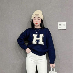 เสื้อสเวตเตอร์ถักนิตติ้งผู้หญิงน่ารัก แขนยาว ผ้าขนสัตว์ผสม 35% วิสโคส 35% ไนลอน ODM - Product Image 4