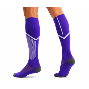 Chaussettes de baseball noires mi-hautes avec rayures rouges et blanches, respirantes, en spandex et polyester, pour adultes, été - Product Image 1