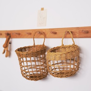 Cestas colgantes de ratán sostenible para pared de cocina, precio al por mayor, contenedor para cebollas y ajo - Product Image 6