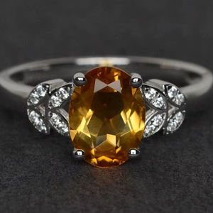 Anillo de Citrino, Anillo de Plata con Gema Amarilla, Corte Ovalado, Anillo de Compromiso, Joyería con Piedra de Nacimiento de Noviembre - Product Image 1