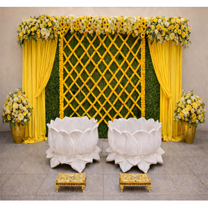 Décoration de cérémonie de mariage sud-indienne Pithi, thème Grand Jardin Lotus, aménagement de cérémonie Haldi, décoration d'événement Haldi traditionnel, New York - Product Image 1