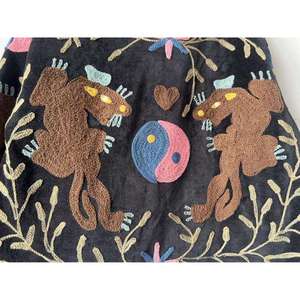 Chaqueta vintage de terciopelo marrón Suzani bordada con motivos de animales y corazones, estilo bohemio con cuello alto, ropa de abrigo de invierno para mujer. - Product Image 5