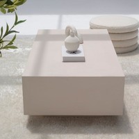 Table basse en micro-béton Vandana Astra Flux Crème Ivoire pour la décoration moderne du salon