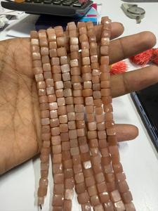 Cuentas de Piedra Lunar Melocotón Natural de Alta Calidad, 6-7 mm, Forma de Cubo, Facetadas, para Joyería, 8 Pulgadas, Jaipurgemshouse - Product Image 2