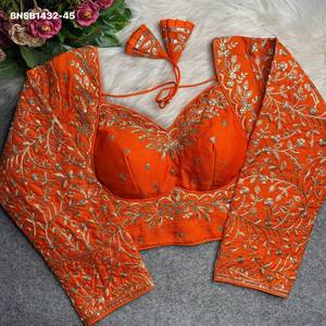 Colección de blusas de seda Vichitra pesada con bordado Zari en toda la prenda y mangas largas acolchadas con cierre trasero, proveedor de la India. - Product Image 5