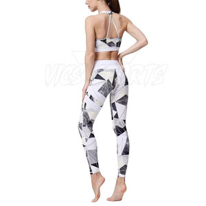 Ensemble de yoga pour femmes en tissu doux, best-seller, ensemble de yoga professionnel pour femmes, nouvel arrivage d'ensembles de yoga pour femmes - Product Image 2