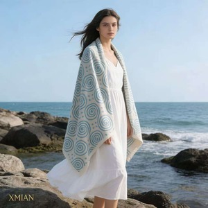 Custom Modern 100% Cotton Jacquard Towel, Hypoallergenic Breathable All Season for Home Use - Product Image 2