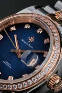 Reloj de Mujer Alexander Ferros 8201D/05 con Cierre Oculto de Botón, Mecánico, Acero Inoxidable, Cristal de Zafiro, Resistente al Agua 50 m - Product Image 2