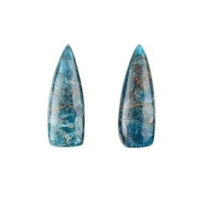 Pierre précieuse en vrac d'apatite au néon bleu naturel poli 10x30mm en forme de trillion de quartz cabochon à dos plat calibré par le fournisseur - Product Image 1