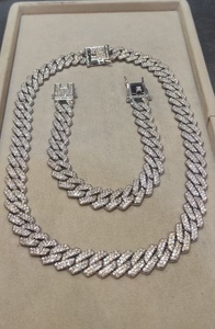 Collier chaîne maille forçat plaqué or 10 carats pour homme avec pendentif croix en moissanite, style hip-hop, pour usage quotidien - Product Image 3