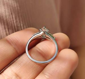 Anillo de Compromiso Avira Jewels con Moissanita de Corte Marquesa de 1 Quilate, Oro Sólido de 14k, Blanco/Amarillo/Rosa, Joyería Clásica para Mujer, Sin Níquel - Product Image 2