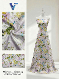 Tissu satiné floral 58/60 pouces léger et respirant 60GSM en polyester tissé, largeur personnalisable pour vêtements féminins Modèle 8027 - Product Image 2