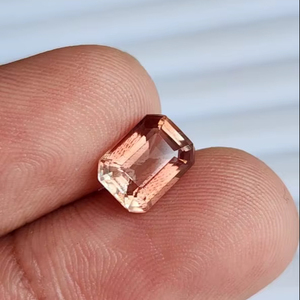 Pierre de soleil d'Oregon naturelle de qualité supérieure, couleur cuivrée orangée, forme octogonale, taille facettée pour la fabrication de bijoux, toutes formes et tailles disponibles. - Product Image 1