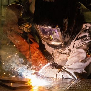 ถุงมือหนังวัวแท้คุณภาพสูงสำหรับงานเชื่อม ป้องกันการเสียดสี ทนไฟ เหมาะสำหรับงานดับเพลิง ปิ้งย่าง และงานทั่วไป - Product Image 4