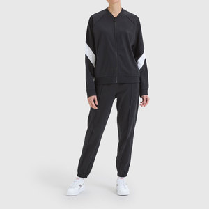 High Quality Price Women Tracksuits Light <b>Weight</b> Breathable Women Tracksuits Customized Size Women Tracksuits - Product Image 1