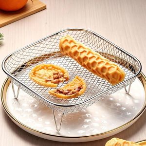 ตะแกรงกรองอาหารโลหะทรงสี่เหลี่ยมแบบตาข่ายละเอียด พร้อมขาตั้งสำหรับครัว - Product Image 1