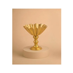 Quemador de Incienso de Latón con Diseño Acanalado para Aromaterapia, Incensario Decorativo con Parte Superior Perforada para Uso Religioso - Product Image 2