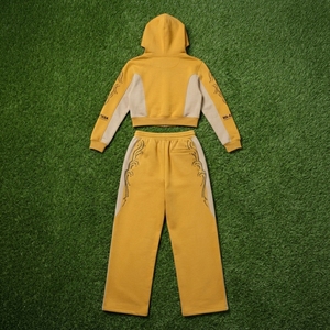 Custom <b>Women</b> Cropped Zip Up Hoodie and Wide Leg <b>Sweatpants</b> Two Piece Contrast Color Rhinestone Tracksuit Set - Product Image 6