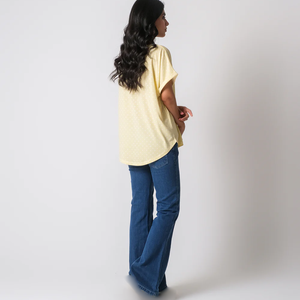 T-shirt en coton jaune à col en V et manches courtes, coupe classique, vêtements décontractés pour femmes - Product Image 3