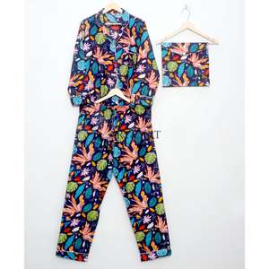 Ensemble de pyjama en coton respirant pour femmes, imprimé floral, pour toutes les saisons - Vêtements de nuit/Pyjama pour le printemps, l'été, l'automne et l'hiver - Product Image 3