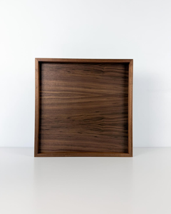 Plateau de présentation rectangulaire moderne en bois de noyer avec rebord surélevé, organisateur de table, plateau de service décoratif pour table basse à usage domestique - Product Image 4