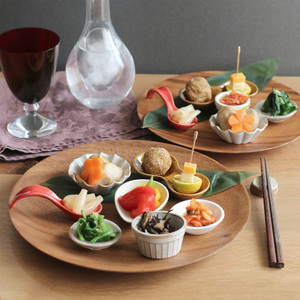 Assiette Circulaire en Bois Style Naturel, Sûre pour les Aliments, Idéale pour le Quotidien, Service de Repas et Collations, Finition Naturelle, Plat de Présentation Culinaire - Product Image 4