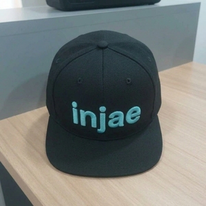 Casquettes de golf personnalisées OEM à 6 panneaux, broderie 3D, visière plate structurée, ODM, faible MOQ, usine de casquettes - Product Image 3