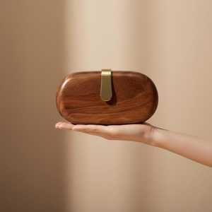Bolso de mano de madera hecho a mano de la mejor calidad con diseño floral incrustado, regalo decorativo moderno para recuerdos de boda y fiestas nupciales - Product Image 4