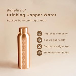 Bouteille en cuivre gravée avec symboles de chakras verticaux, récipient à eau métaphysique en cuivre pur, vente en gros - Product Image 2