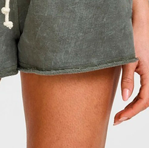 Shorts élégants pour femmes, taille haute, délavés à l'acide, couleurs unies variées, pour l'été, vente en gros, avec design OEM - Product Image 6