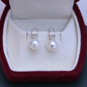 Pendientes Redondos de Plata de 6-8 mm de Zhuji Danshui, Luz Intensa, Casi Impecables, Doble Perla S925, Venta al por Mayor en Transmisión en Vivo - Product Image 4