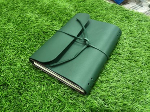 Agenda de poche en cuir véritable personnalisable A5, avec logo personnalisé et de haute qualité - Product Image 3