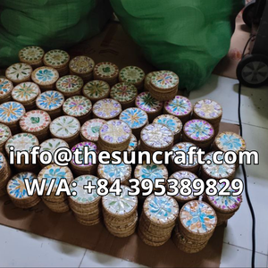 Almohadilla de Ratán Tejida a Mano con Incrustaciones de Nácar - Aislante Térmico - Utensilios de Cocina Hechos a Mano con Encanto Rústico - Product Image 4