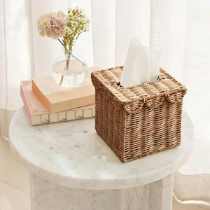 Boîte à mouchoirs en rotin faite à la main, carrée, tissée en bambou, style Wabi Sabi, ton brun naturel - Product Image 2