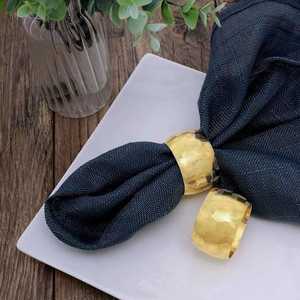 Anillos de Servilleta Modernos de Latón con Acabado Dorado, Anillos para Servilletas de Papel, Forma de Anillo, 4.5cm de Ancho, Decoración de Mesa Duradera, Uso en Bodas, Lujo - Product Image 1
