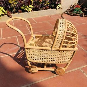 Poussette bébé en bambou Nhat Minh, structure en bois, chariot en rotin fait main pour enfants de 0 à 3 ans - Product Image 3