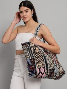 Wholesale Lightweight Solid Color <b>Quilted</b> Open Closure Tote Bag Large Capacity Cotton Shoulder <b>Handbag</b> for Women All Seasons - Product Image 2